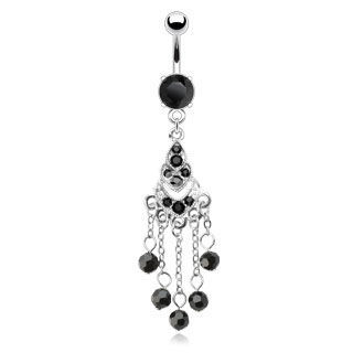Bauchnabelpiercing mit Ketten und schwarzen Kugeln